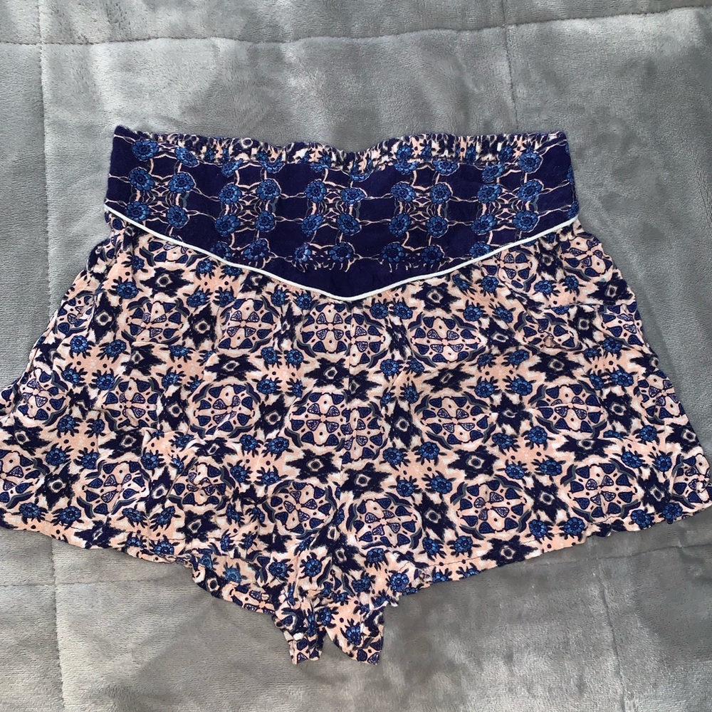 adorable floral shorts with elastic waist